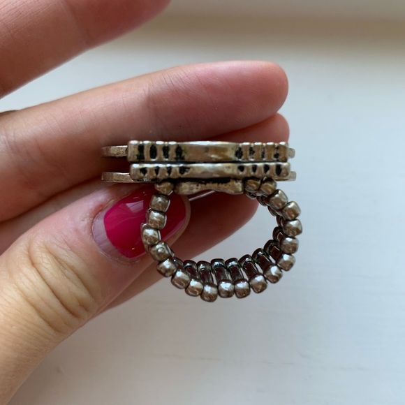 Vintage chunky silver stagecoach ring - Picture 5 of 7